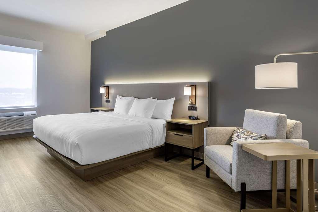 Comfort Inn & Suites Newark Liberty International Airport 客房 照片