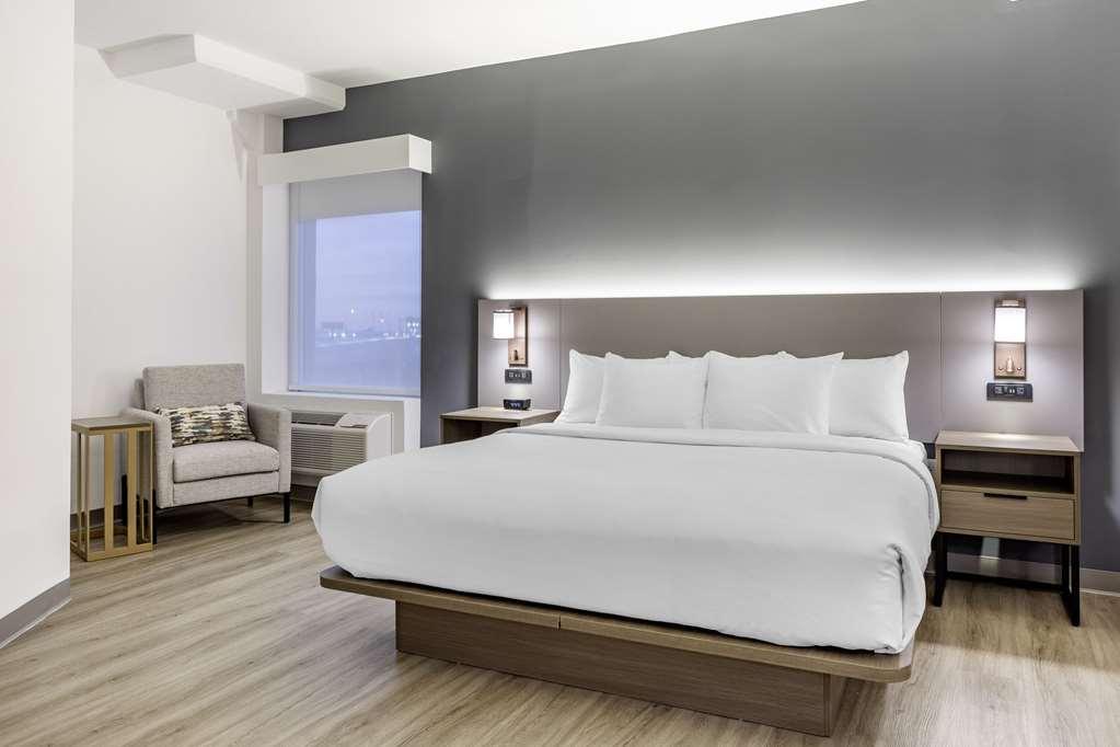 Comfort Inn & Suites Newark Liberty International Airport 客房 照片