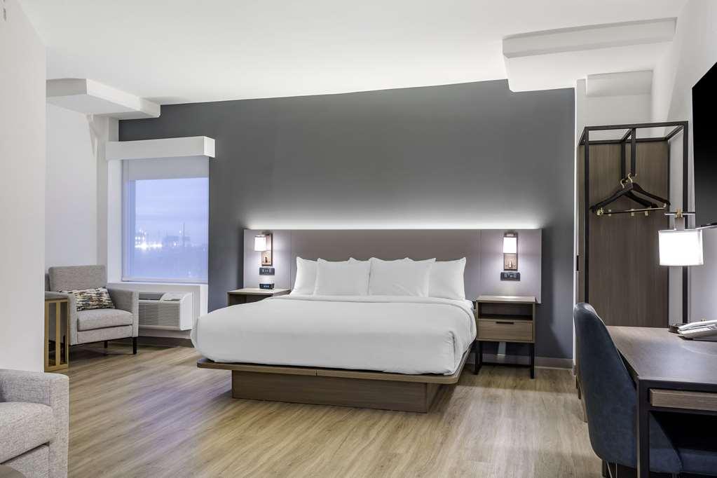 Comfort Inn & Suites Newark Liberty International Airport 客房 照片