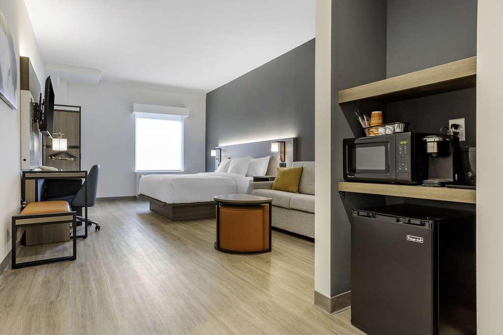 Comfort Inn & Suites Newark Liberty International Airport 客房 照片