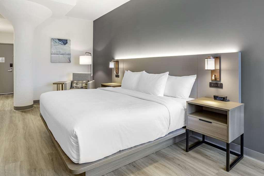 Comfort Inn & Suites Newark Liberty International Airport 客房 照片