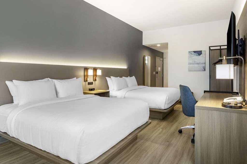 Comfort Inn & Suites Newark Liberty International Airport 客房 照片