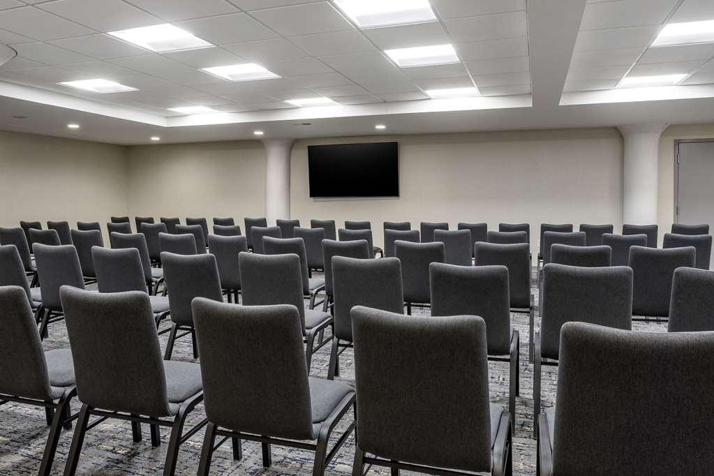 Comfort Inn & Suites Newark Liberty International Airport 设施 照片