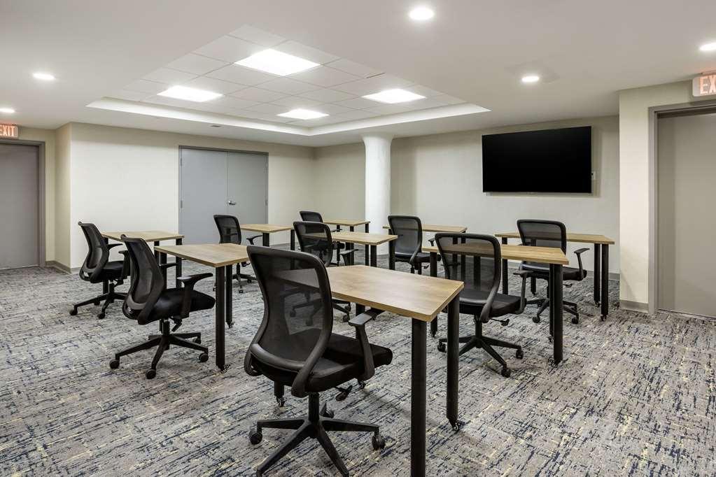 Comfort Inn & Suites Newark Liberty International Airport 设施 照片
