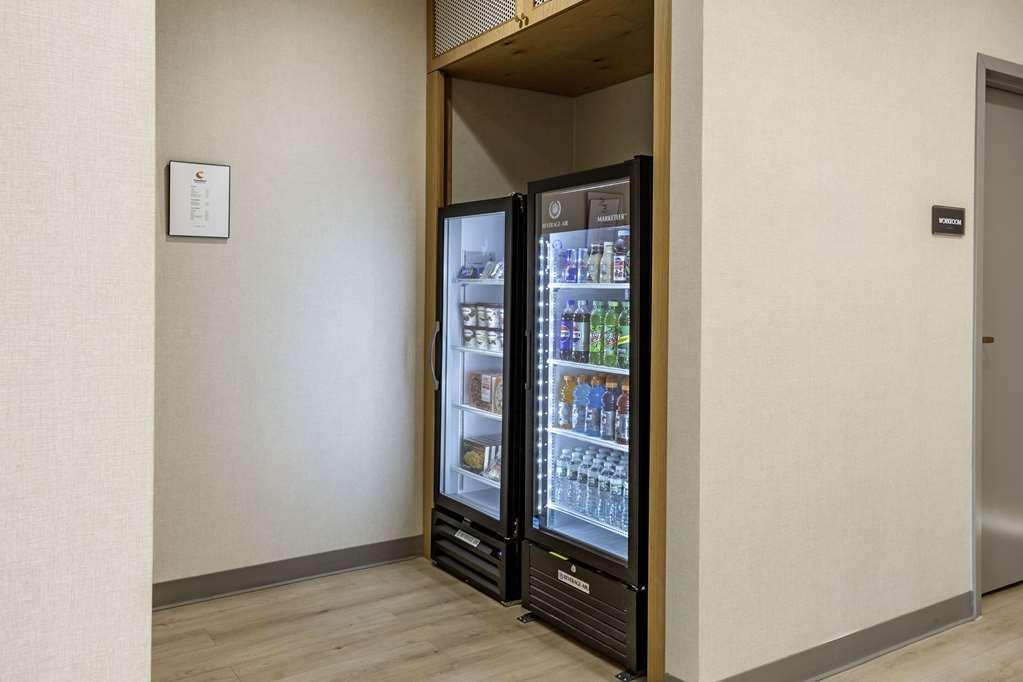 Comfort Inn & Suites Newark Liberty International Airport 设施 照片