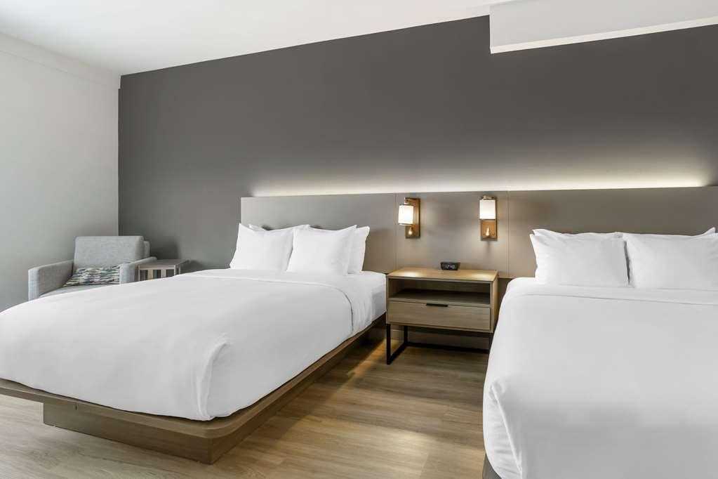 Comfort Inn & Suites Newark Liberty International Airport 客房 照片