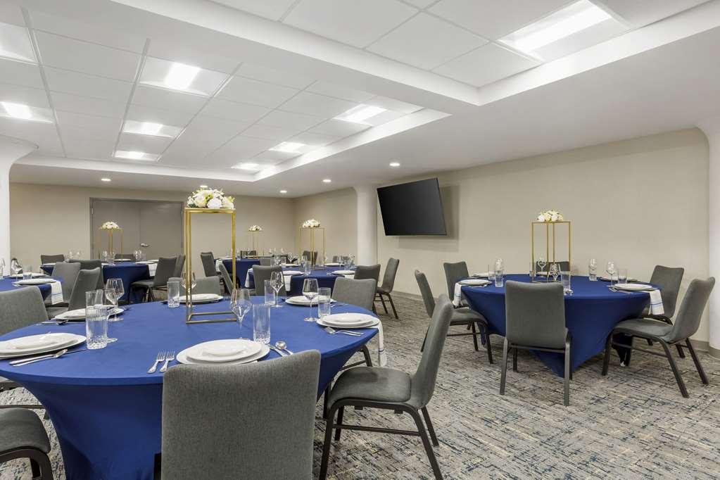 Comfort Inn & Suites Newark Liberty International Airport 设施 照片